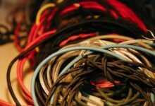 Les 7 Questions à Poser Avant d'Engager un Électricien